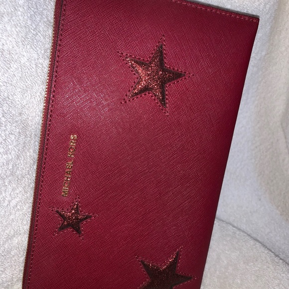 NEW Michael Kors wristlet wallet new no tags red stars travel - Picture 2 of 12